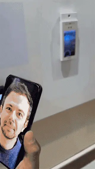 Anti-falsificación: el equipo rechaza fotos y videos, solo reconoce rostro vivo